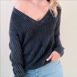 - LOVEPINK - FORENZA Vneck knitted Sweater NWT